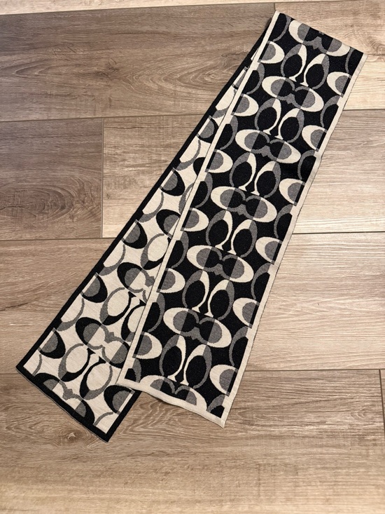 Coach Black & Cream Signature Logo Jacquard Scarf - Picture 4 of 5